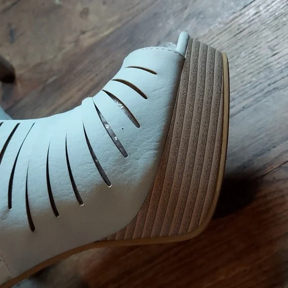 M&M 4 for $12 Shoes - Picture 9 of 11